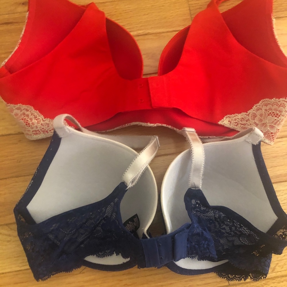 (2)Victoria Secret bras - Picture 4 of 6